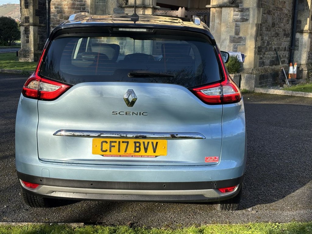 Used Renault Grand Scenic 2017 for sale - 77161895: Photo 4