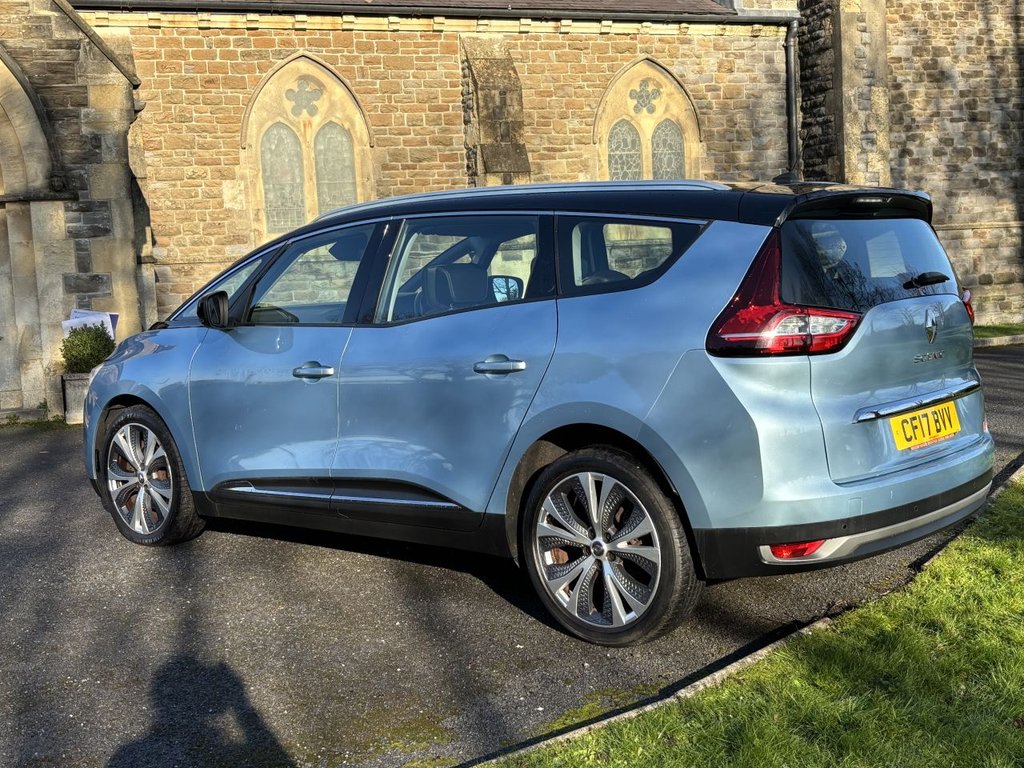 Used Renault Grand Scenic 2017 for sale - 77161895: Photo 6