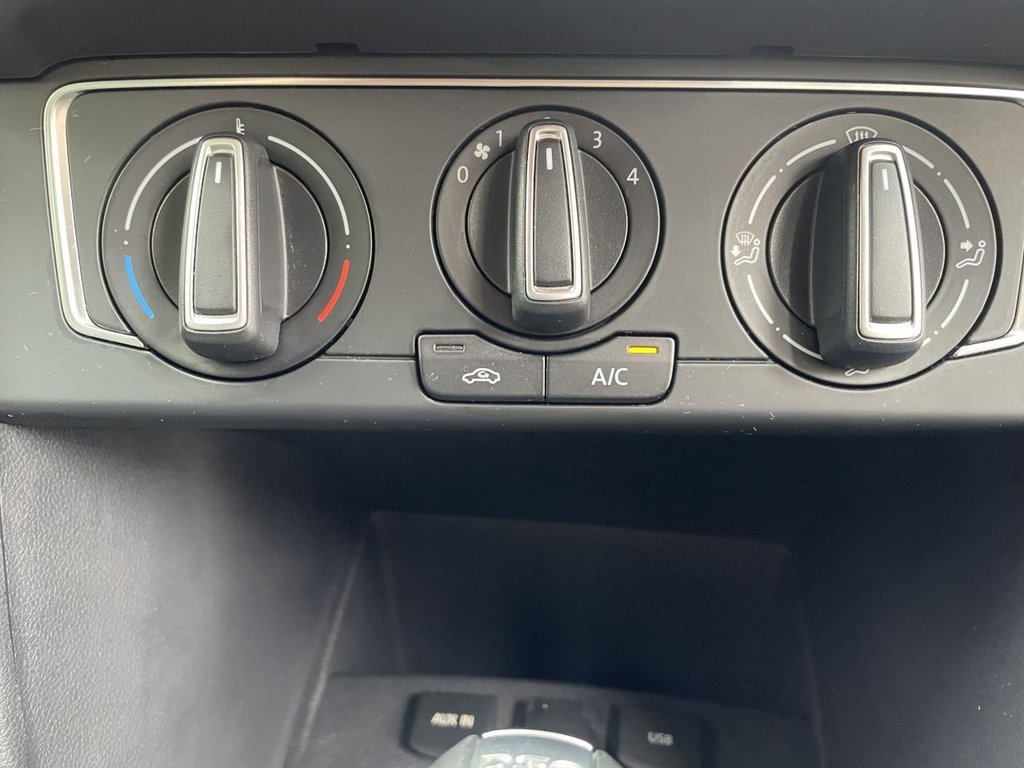 Used Volkswagen Polo 2014 for sale - 76223869: Photo 30