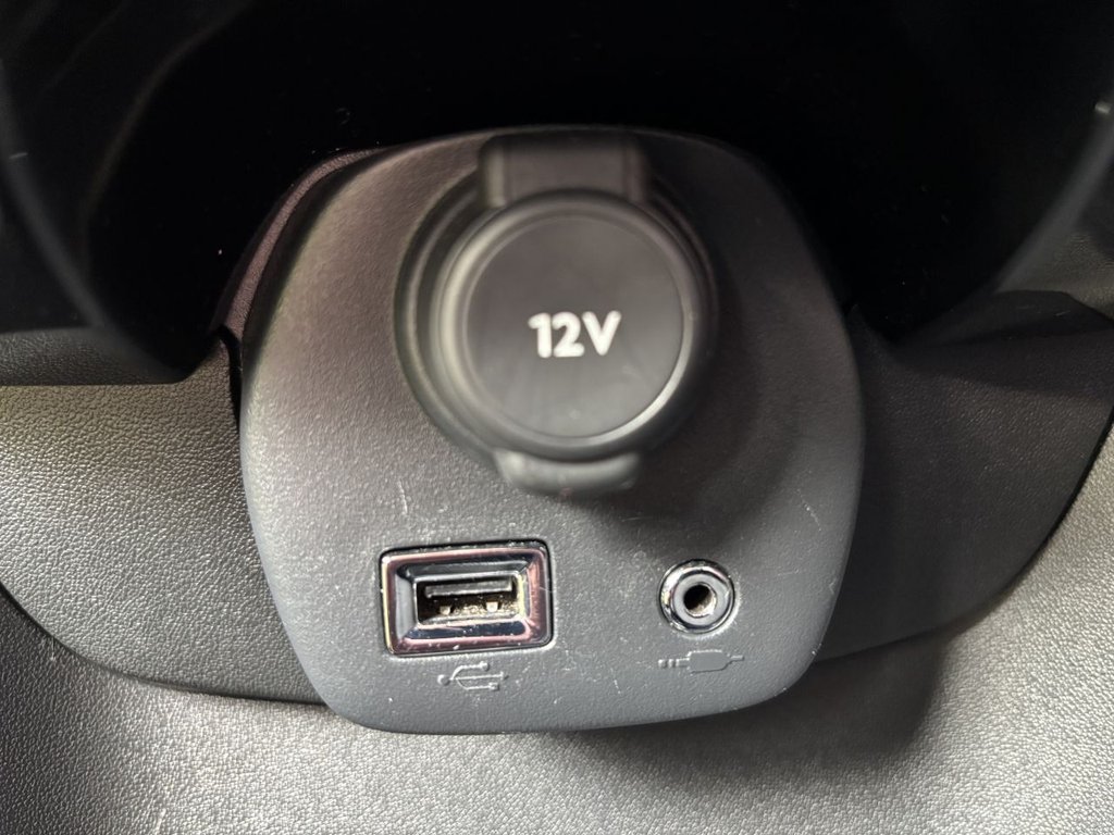 Used Toyota AYGO 2015 for sale - 77227645: Photo 21