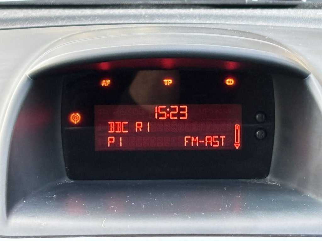 Used Ford Fiesta 2012 for sale - 77171594: Photo 19