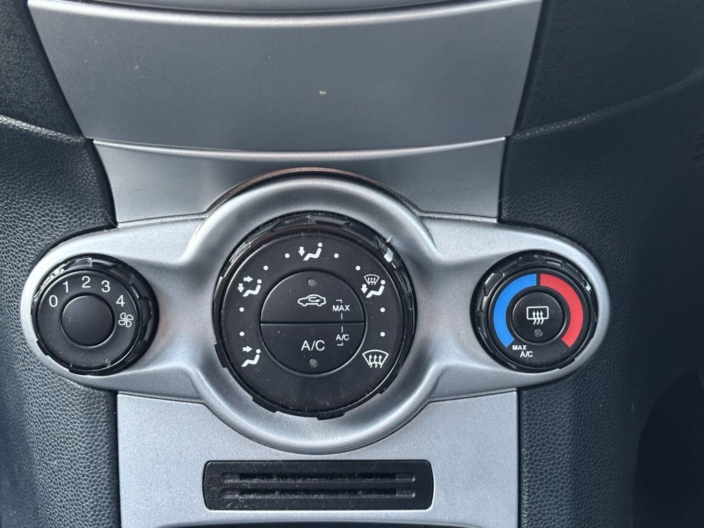 Used Ford Fiesta 2012 for sale - 77171594: Photo 20