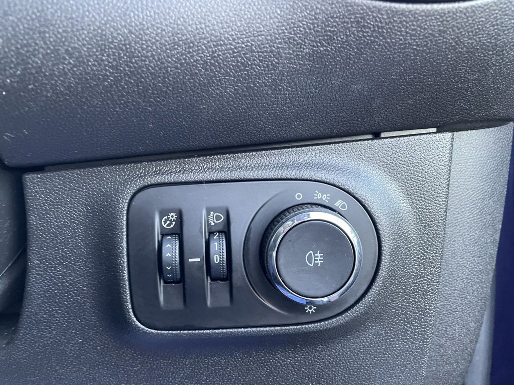 Used Vauxhall ADAM 2014 for sale - 76618020: Photo 32