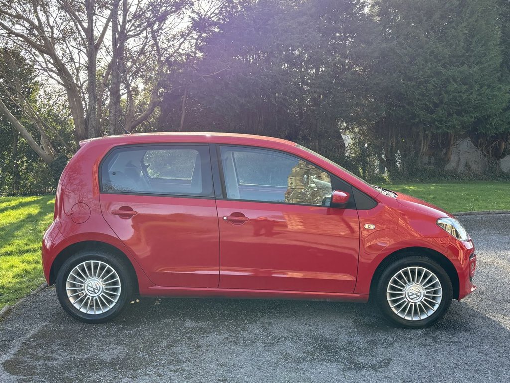 Used Volkswagen up! 2013 for sale - 77666656: Photo 2
