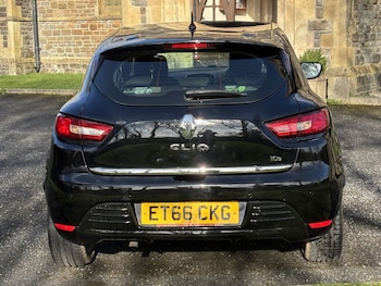 Used Renault Clio 2017 for sale - 77666924: Photo