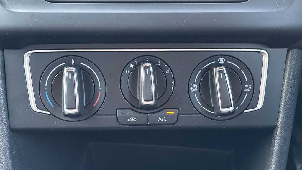 Used Volkswagen Polo 2016 for sale - 77748179: Photo 24