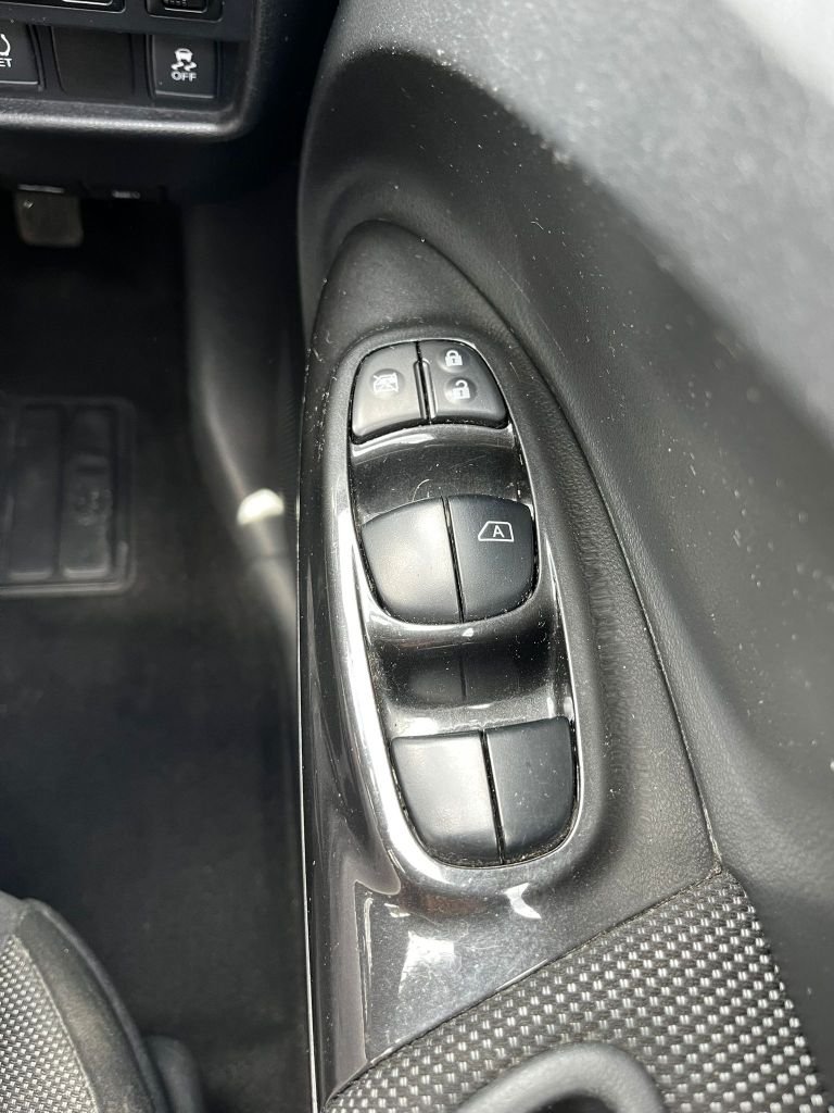 Used Nissan Juke 2015 for sale - 78212608: Photo 18