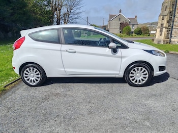 Used Ford Fiesta 2013 for sale - 78271427: Photo