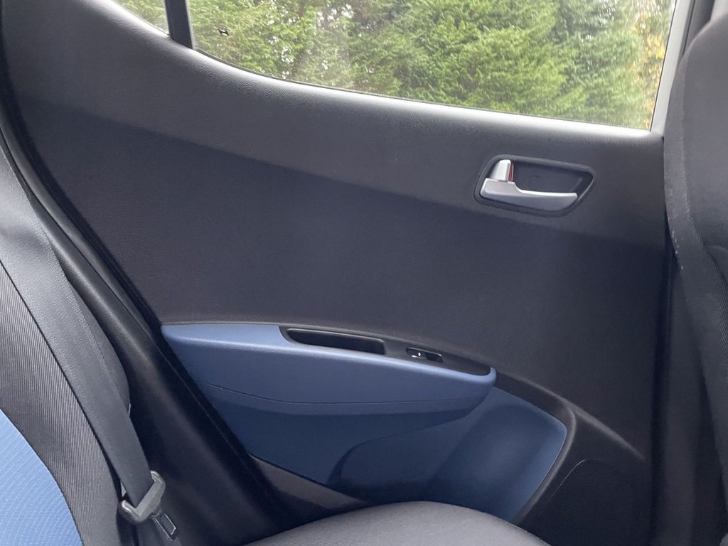 Used Hyundai i10 2014 for sale - 76454228: Photo 18