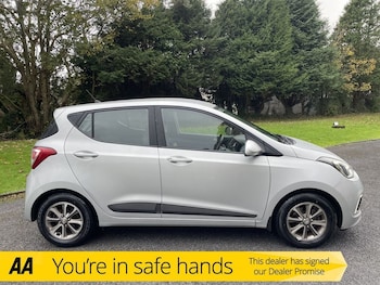 Used Hyundai i10 2014 for sale - 76454228: Photo