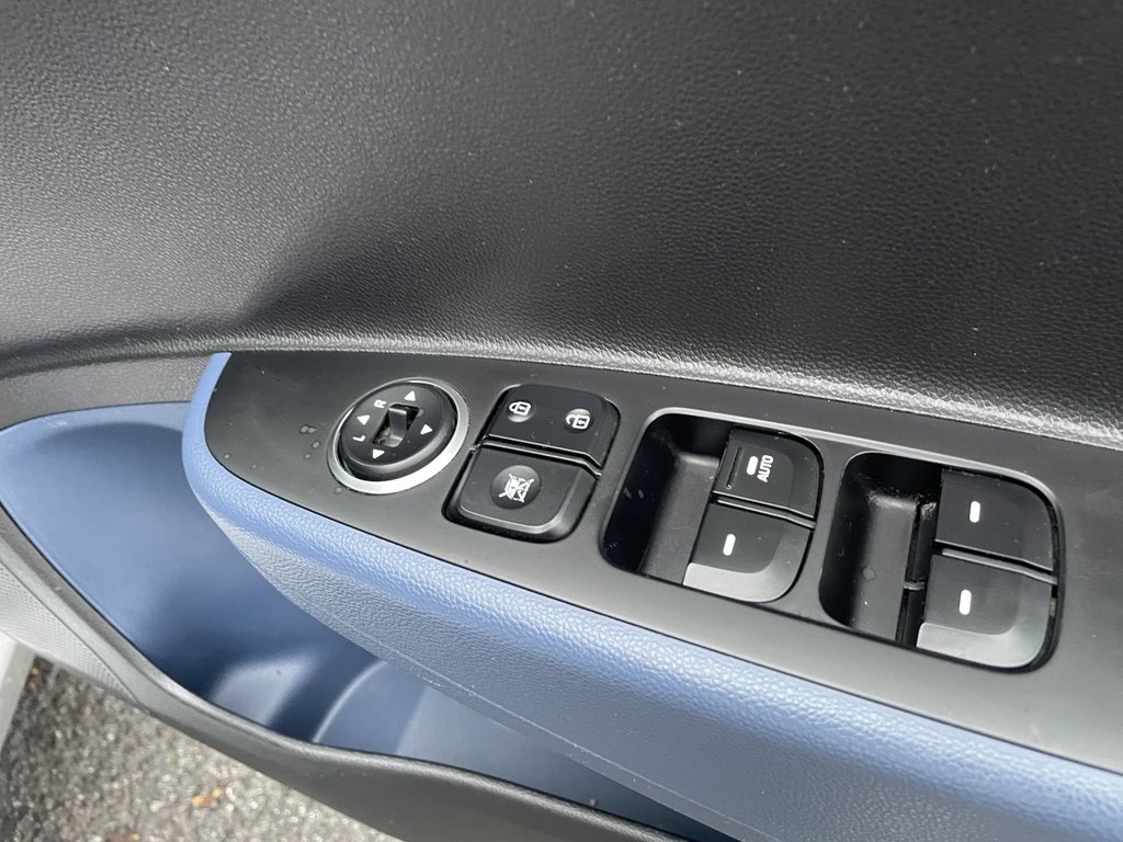 Used Hyundai i10 2014 for sale - 76454228: Photo 35