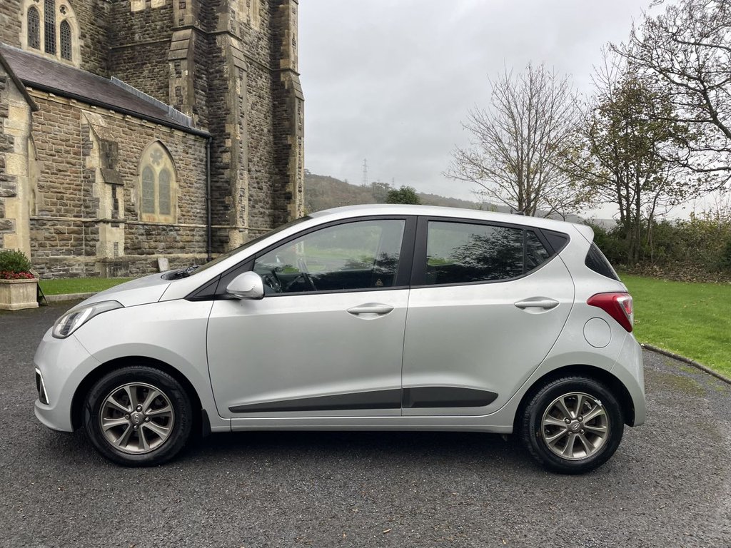 Used Hyundai i10 2014 for sale - 76454228: Photo 8