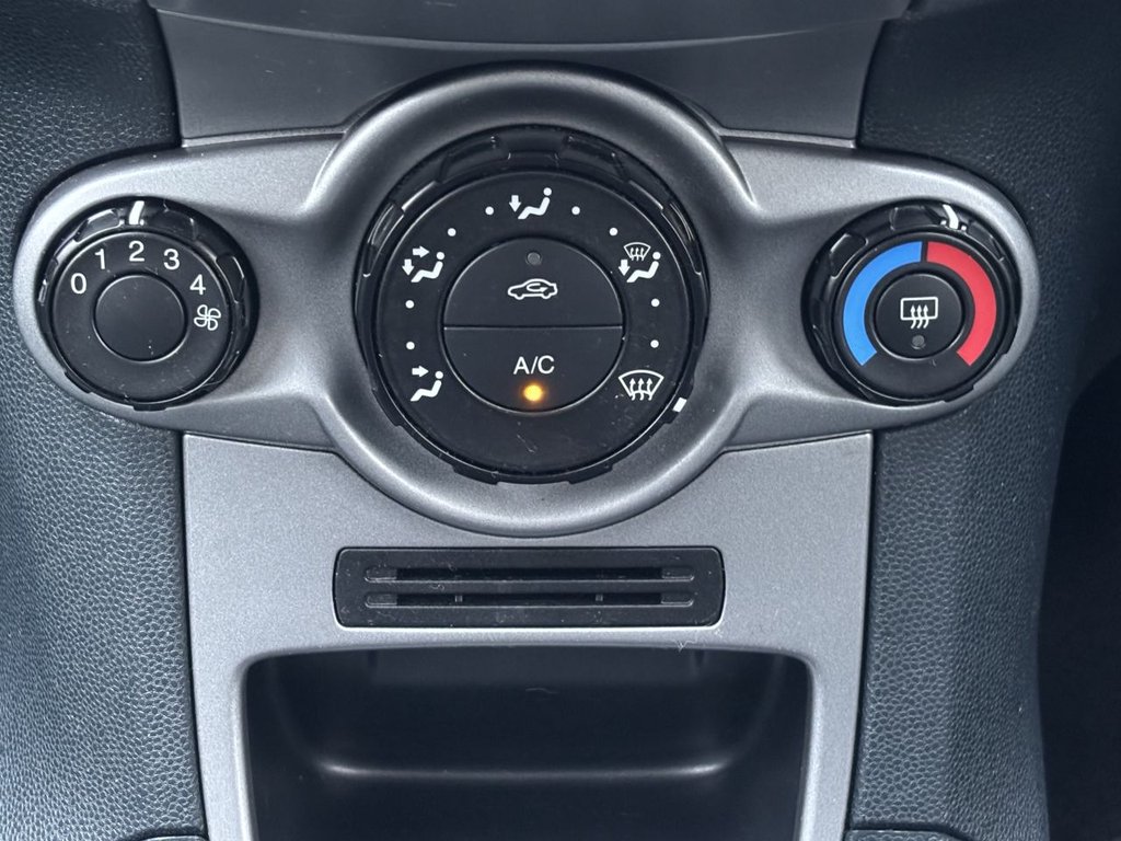 Used Ford Fiesta 2010 for sale - 77451408: Photo 20