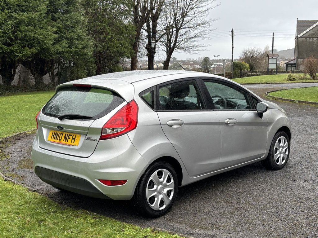 Used Ford Fiesta 2010 for sale - 77451408: Photo 3
