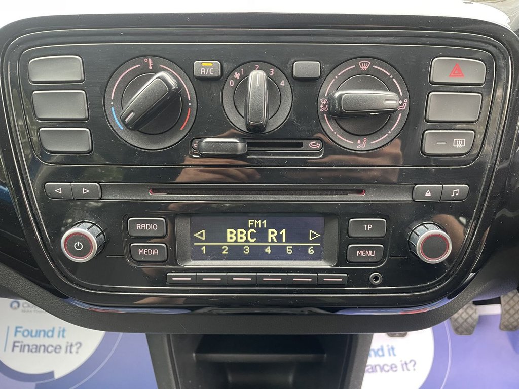 Used Volkswagen up! 2014 for sale - 76245378: Photo 21