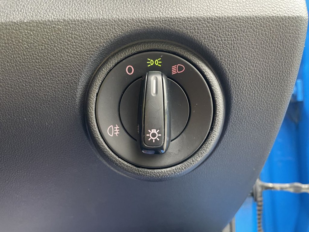 Used Volkswagen up! 2014 for sale - 76245378: Photo 27