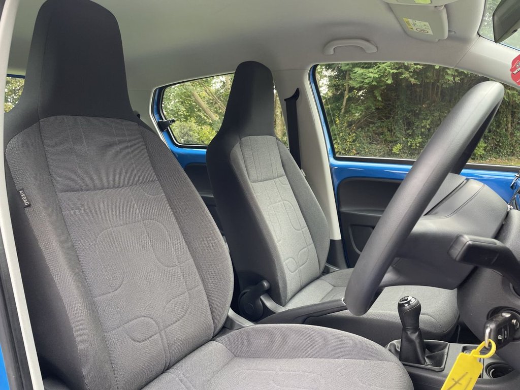 Used Volkswagen up! 2014 for sale - 76245378: Photo 8