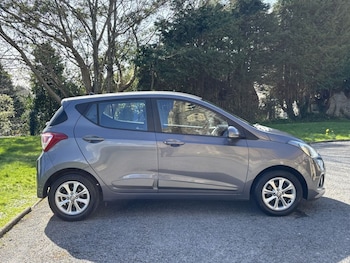 Used Hyundai i10 2014 for sale - 77780778: Photo