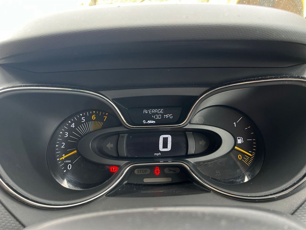 Used Renault Captur 2014 for sale - 78212599: Photo 15