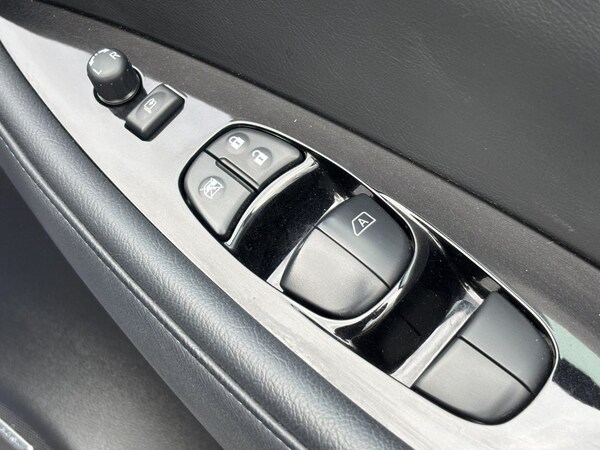 Used Nissan Leaf 2019 for sale - 75180107: Photo 28