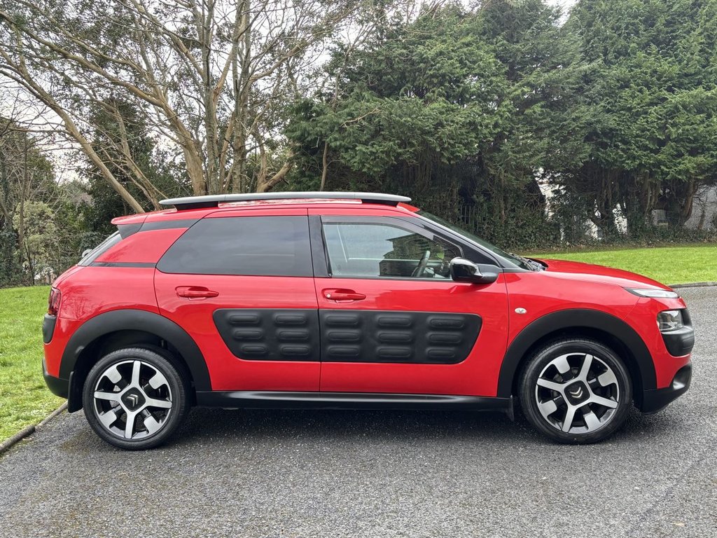 Used Citroen C4 Cactus 2015 for sale - 77199800: Photo 2