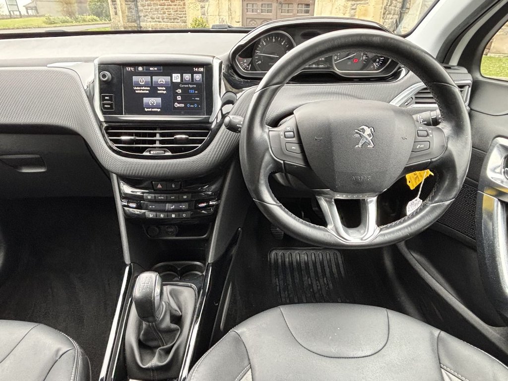 Used Peugeot 2008 2015 for sale - 78082632: Photo 15