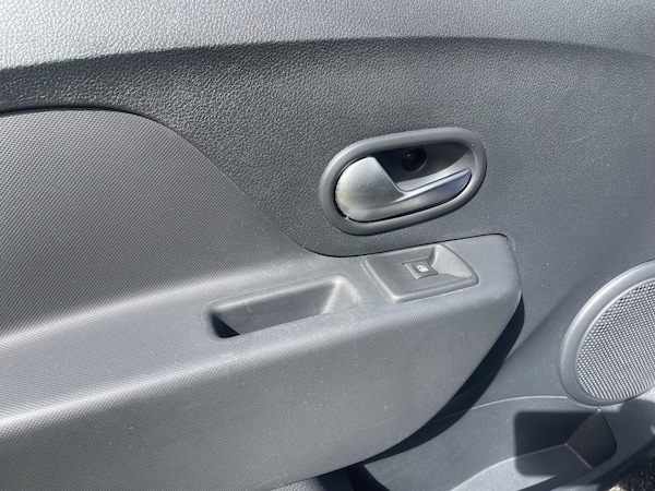 Used Dacia Sandero Stepway 2020 for sale - 75642245: Photo 33