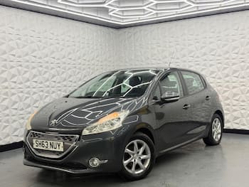 Used Peugeot 208 2013 for sale - 79687371: Photo