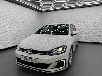 Used Volkswagen Golf 2018 for sale - 78889027: Photo