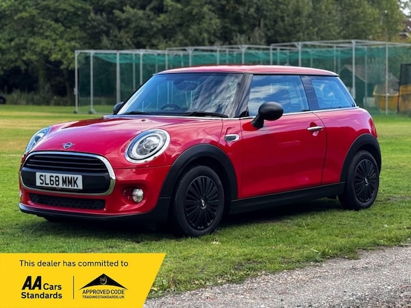 Used MINI Hatch 2018 for sale - 75716166: Photo 1