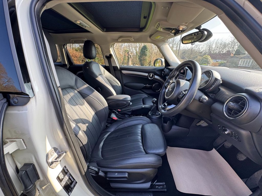 Used MINI Hatch 2019 for sale - 77798301: Photo 12