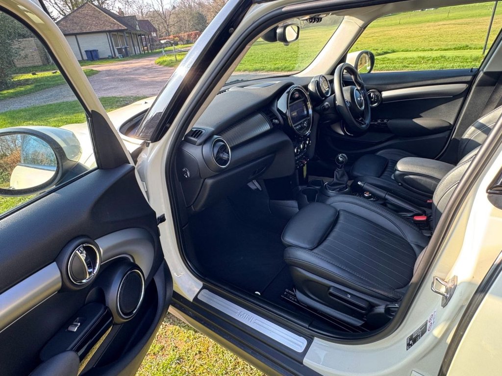 Used MINI Hatch 2019 for sale - 77798301: Photo 40