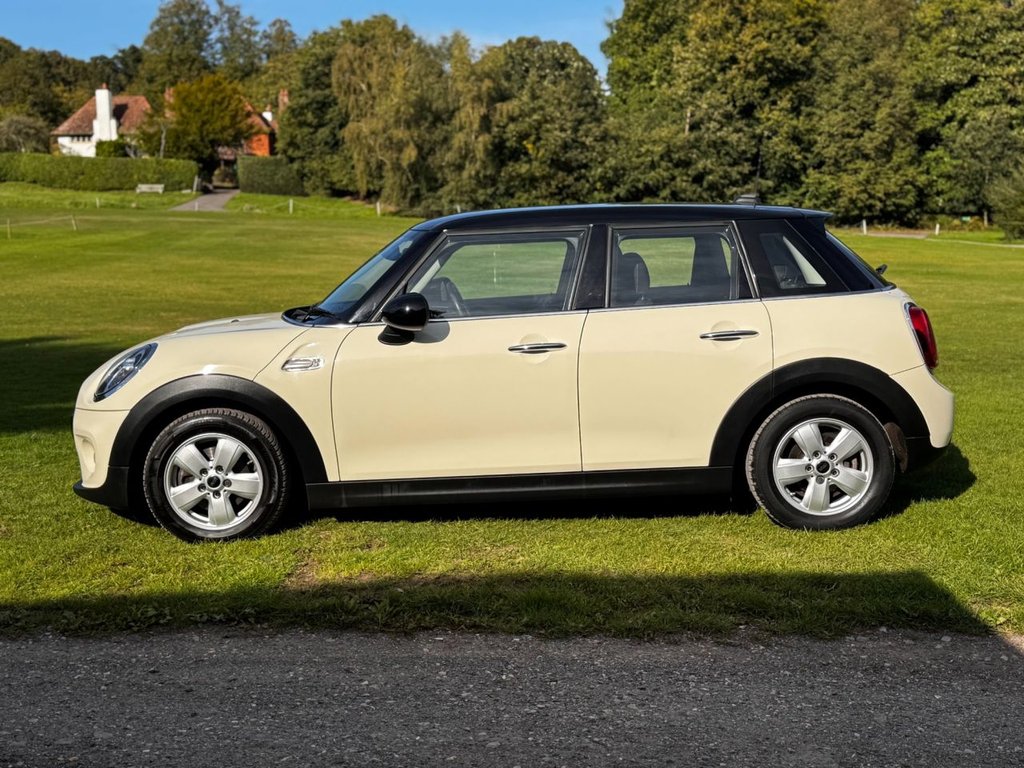 Used MINI Hatch 2019 for sale - 75973973: Photo 18