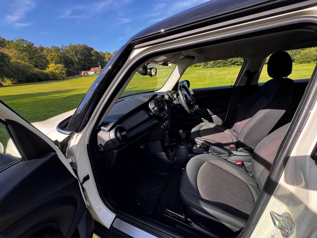 Used MINI Hatch 2019 for sale - 75973973: Photo 31