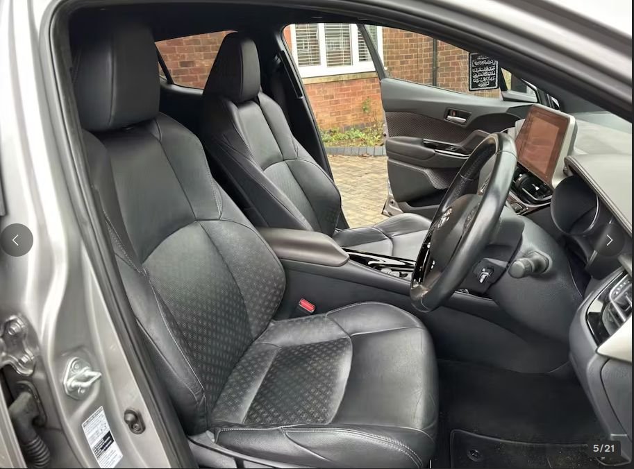 Used Toyota C-HR 2019 for sale - 76900961: Photo 2