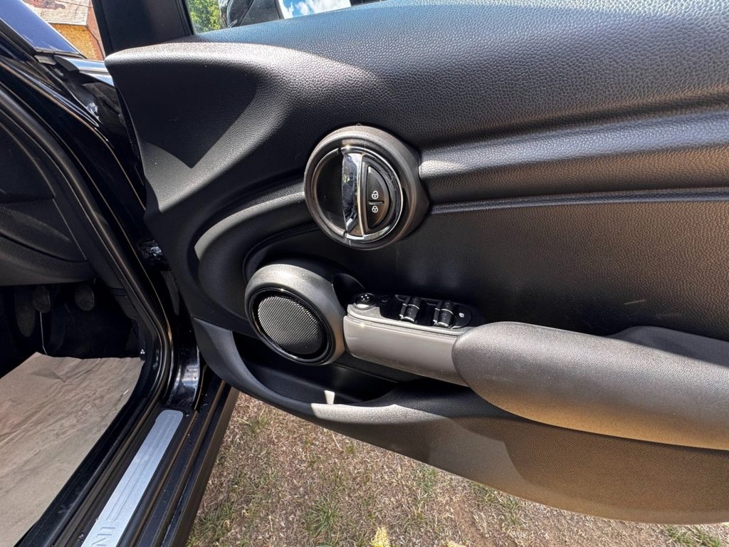 Used MINI Hatch 2016 for sale - 76376328: Photo 45