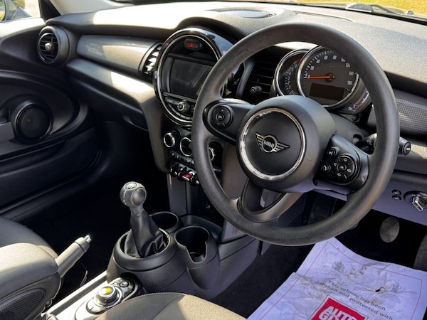 Used MINI Hatch 2019 for sale - 75597138: Photo 9