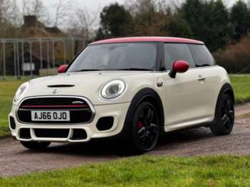 Used MINI Hatch 2017 for sale - 74448500: Photo