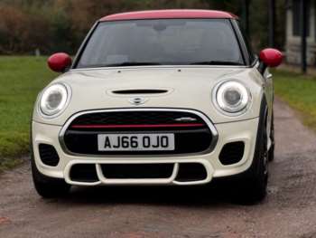 Used MINI Hatch 2017 for sale - 74448500: Photo