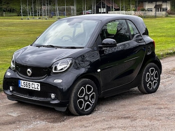 Used smart fortwo 2019 for sale - 77507525: Photo