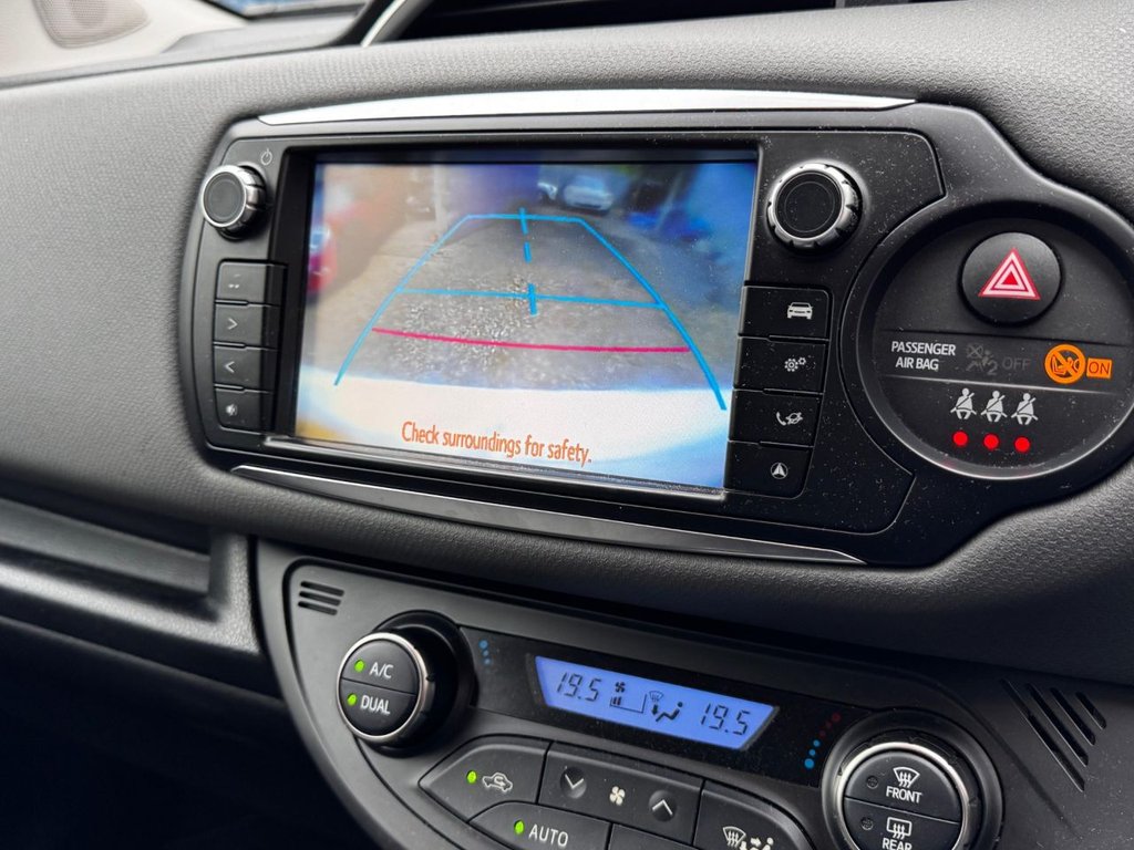 Used Toyota Yaris 2014 for sale - 76509445: Photo 12