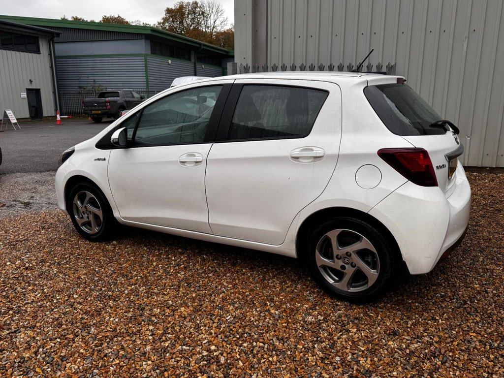 Used Toyota Yaris 2014 for sale - 76509445: Photo 8