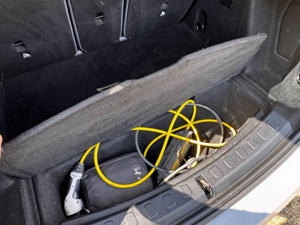 Vehicle 33
