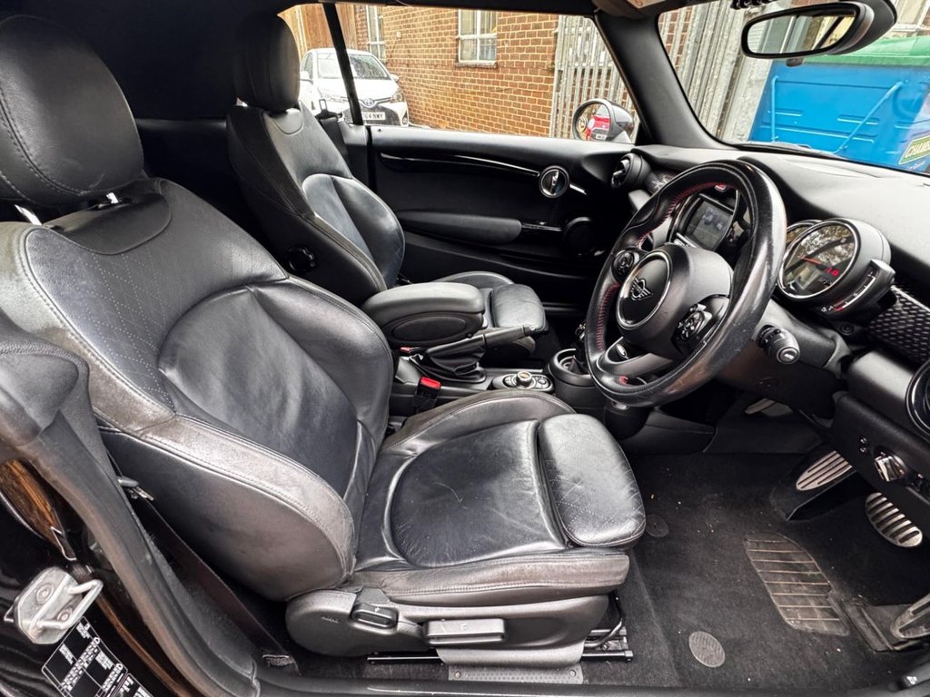 Used MINI Convertible 2019 for sale - 76345855: Photo 12