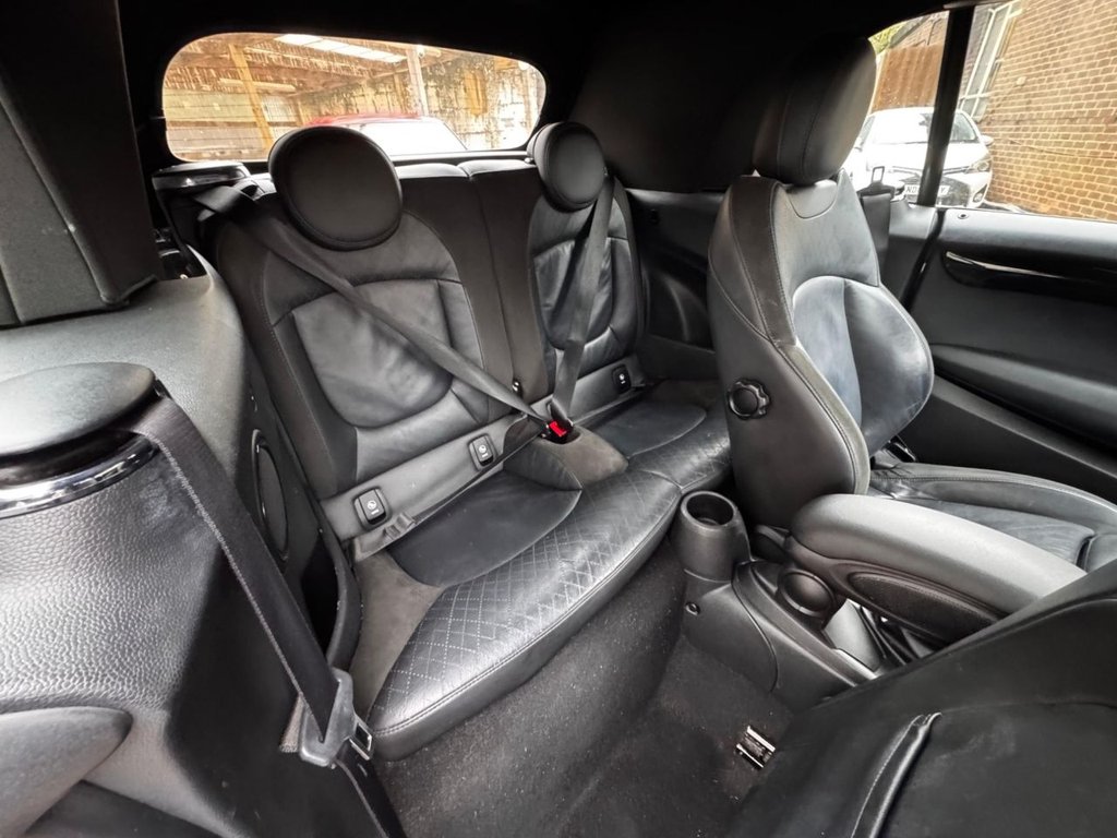 Used MINI Convertible 2019 for sale - 76345855: Photo 16