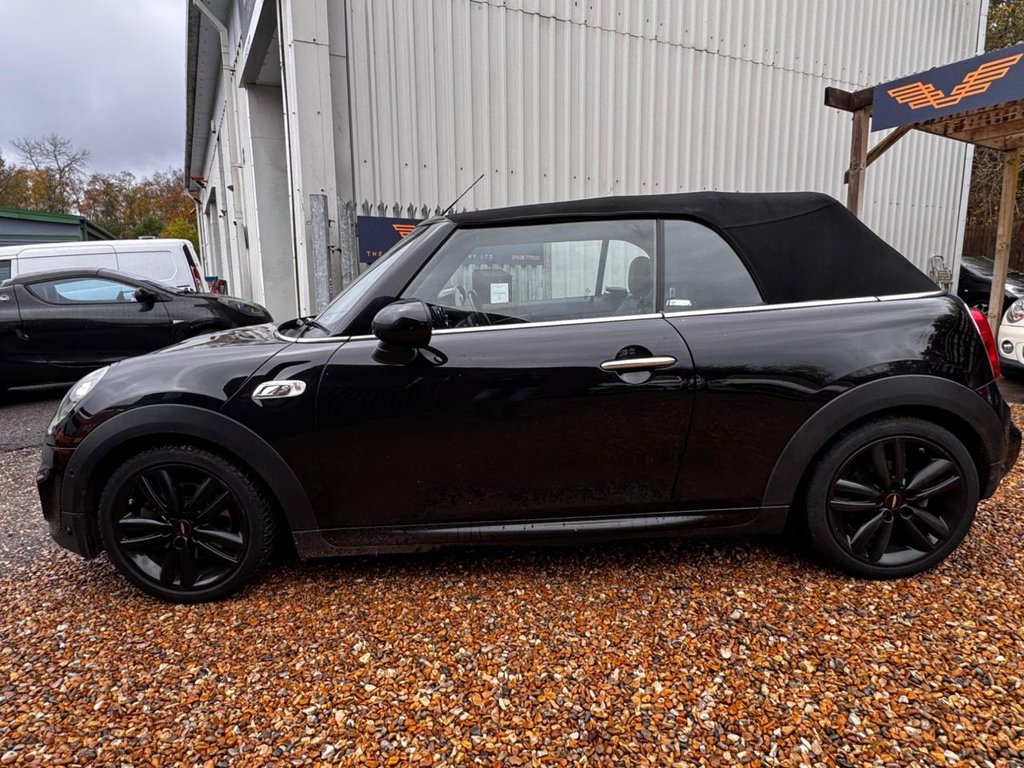 Used MINI Convertible 2019 for sale - 76345855: Photo 9