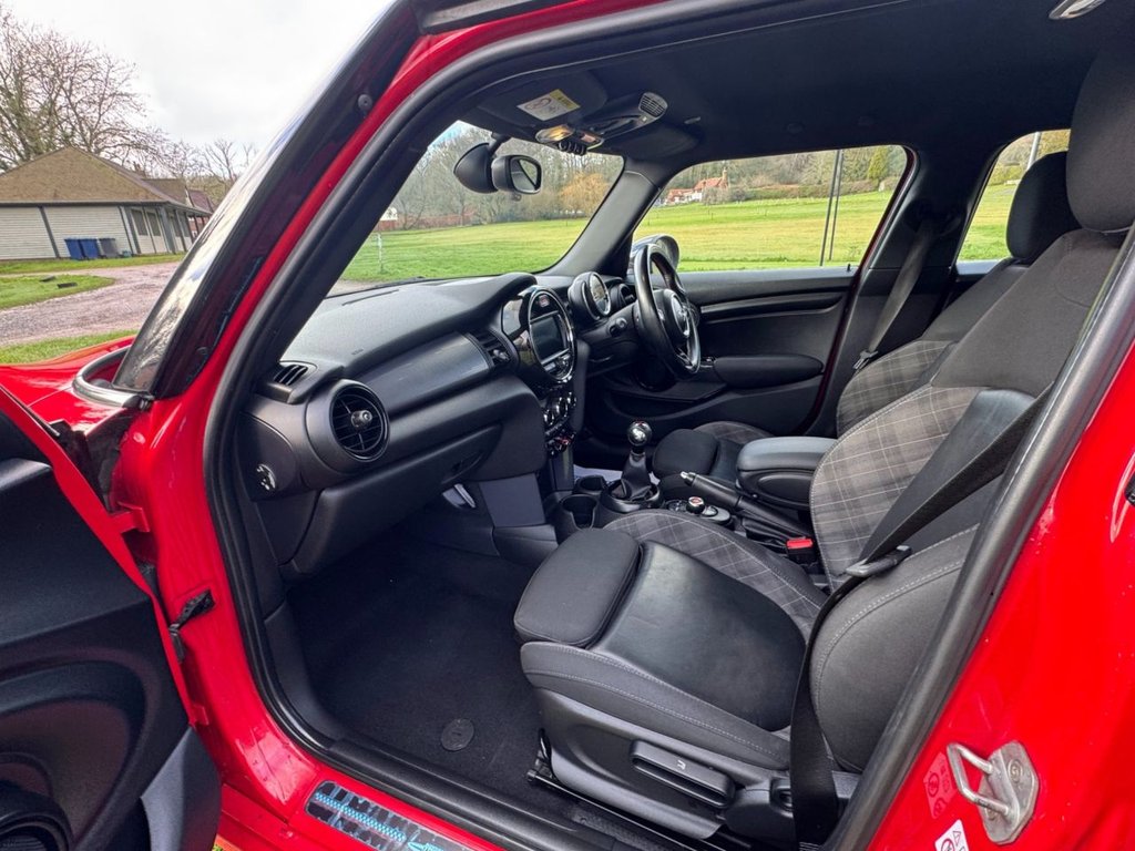 Used MINI Hatch 2019 for sale - 77153708: Photo 33