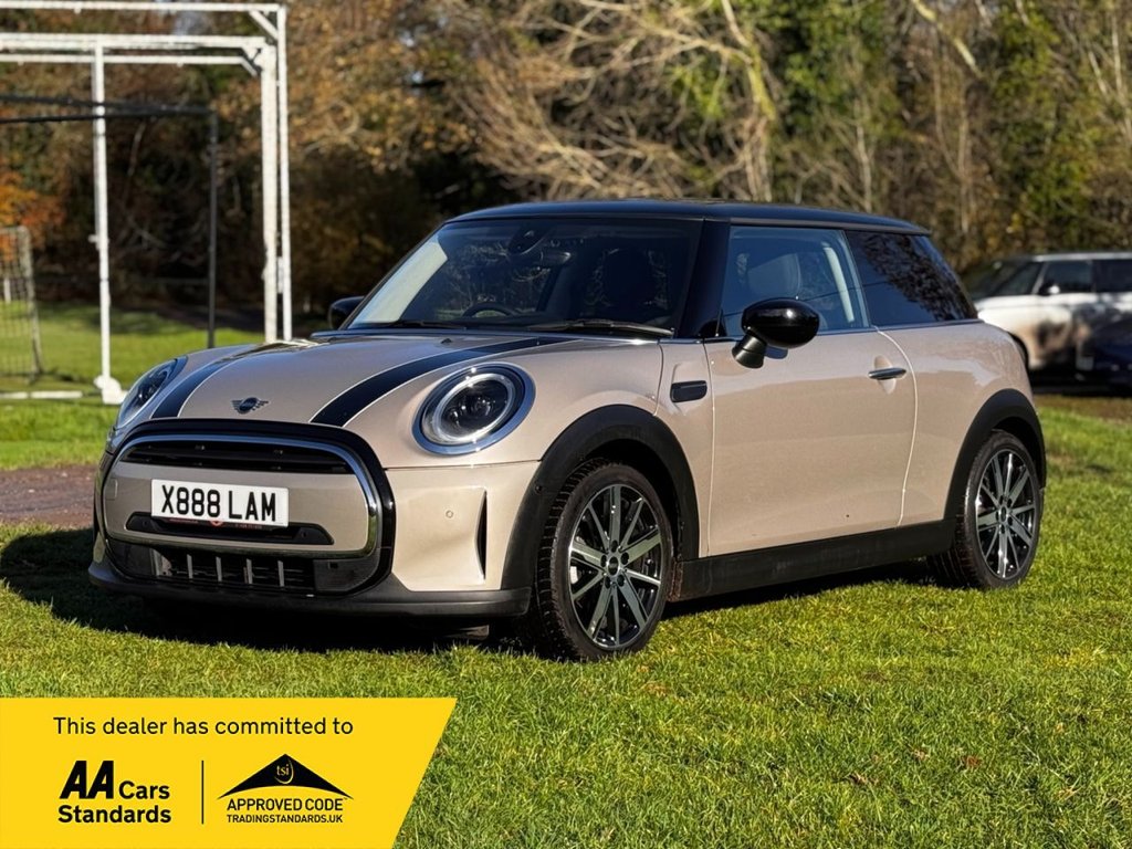 Used MINI Hatch 2023 for sale - 76768695: Photo 1