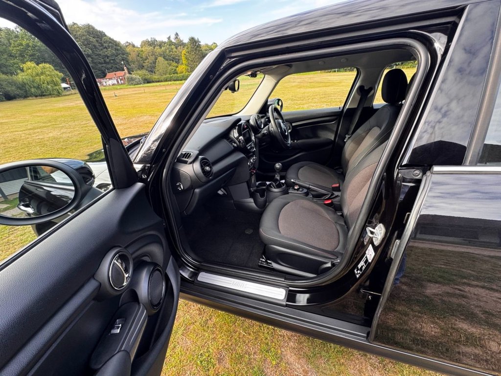 Used MINI Hatch 2019 for sale - 75666490: Photo 38