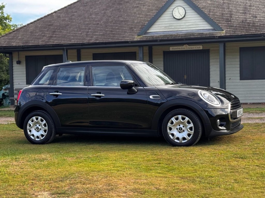 Used MINI Hatch 2019 for sale - 75666490: Photo 8